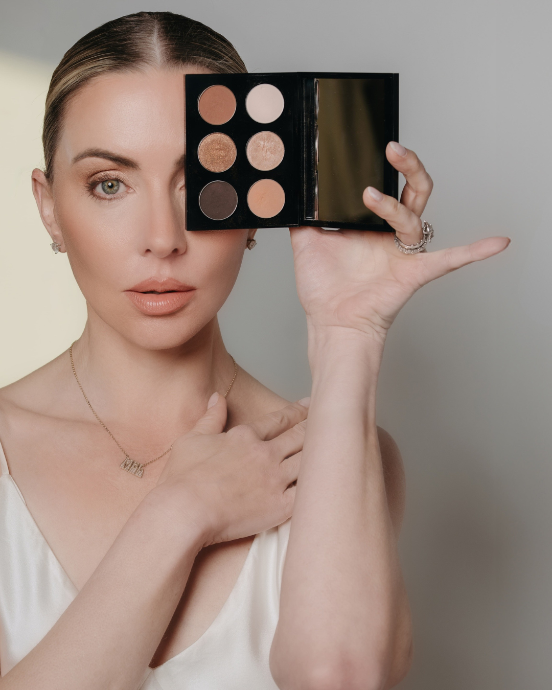 Well Dressed Eyeshadow Palette
